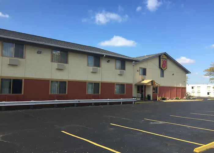 Super 8 By Wyndham Merrillville