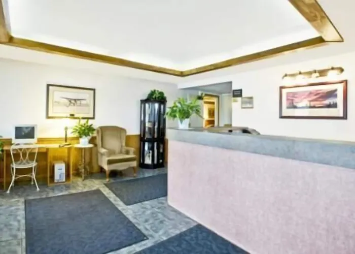 Americas Best Value Inn & Suites Thief River Falls