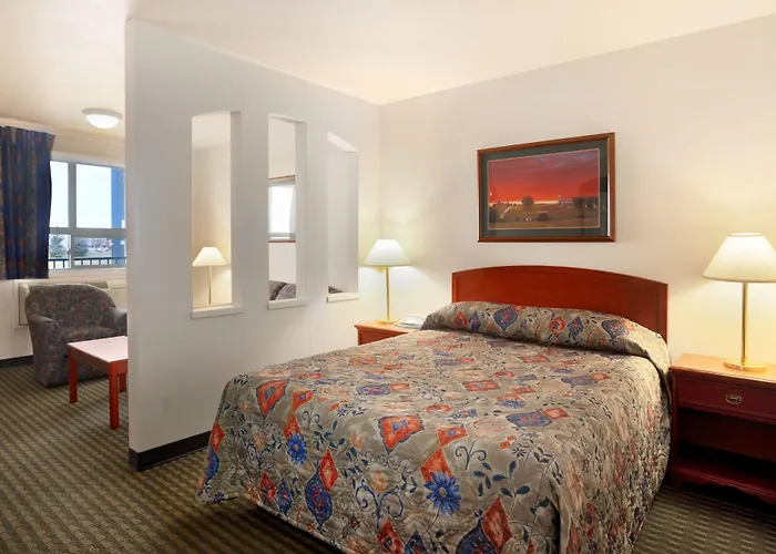 Travelodge Hotel By Wyndham Weyburn