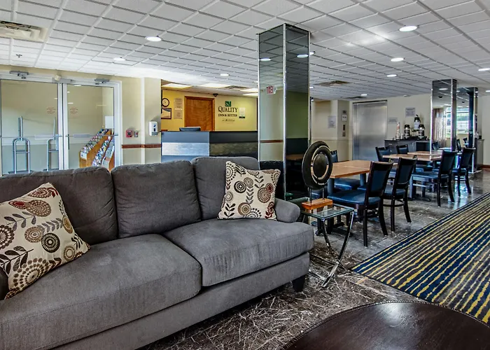 Quality Inn & Suites Bristol North