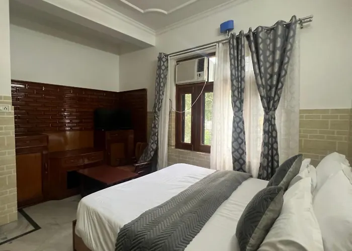 Hotel Dev