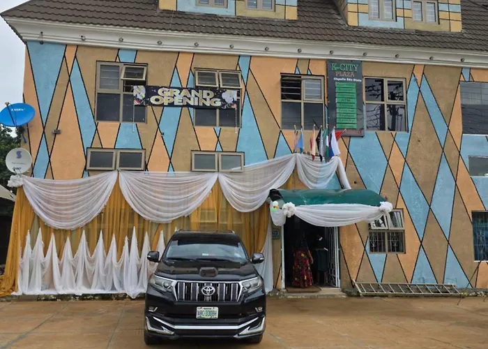 Emike Luxury Hotel & Suites