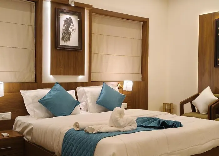 Radha Madhavam Apartment'S