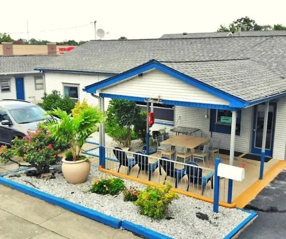 Travelers Inn And Suites