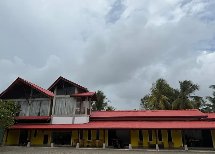 Bedazzle Waves Hotel Wadduwa