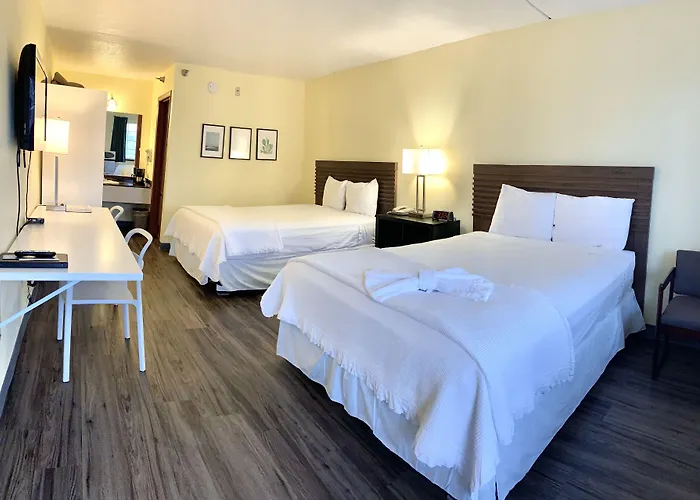 Seven Gables Inn