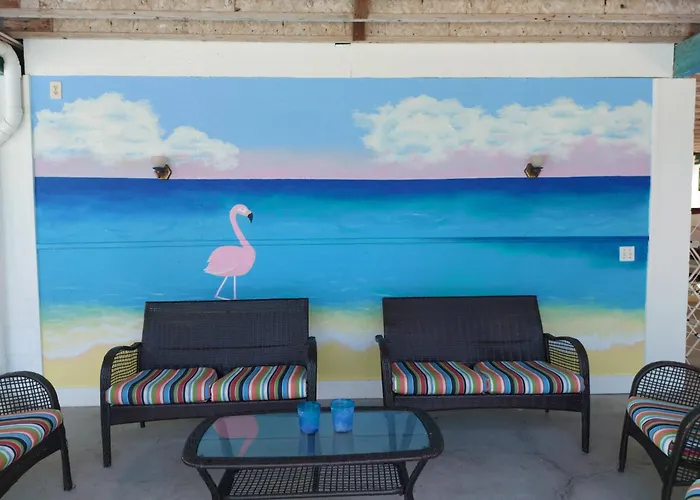 Island Villa With 33 Foot Infinity Pool, Dolphin Visits
