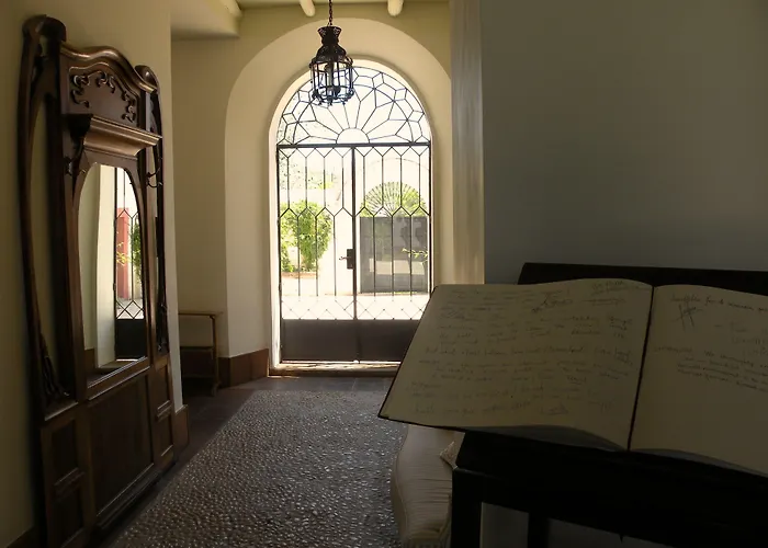 Hotel Posada de Valdezufre