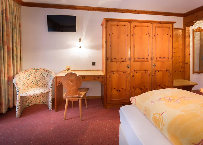 Hotel Adonis
