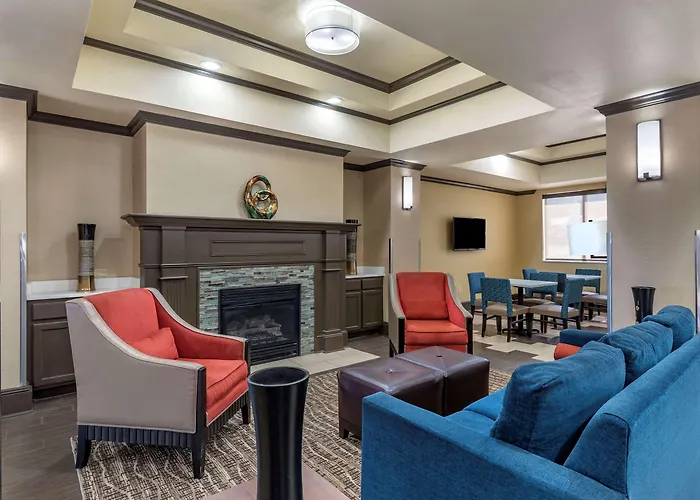 Comfort Inn & Suites El Dorado