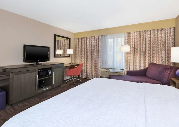 Hampton Inn Waterbury