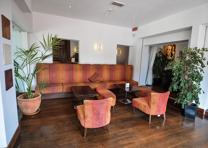 Royal Exeter Hotel