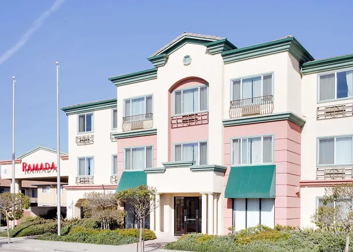 Ramada By Wyndham Marina
