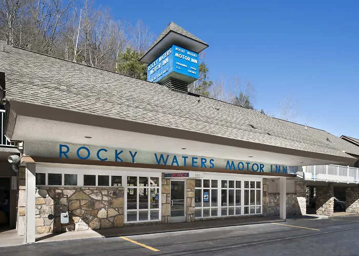 Historic Rocky Waters Inn, A Small Luxury Hotel