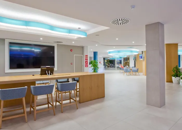 Marvell Club Hotel & Apartments