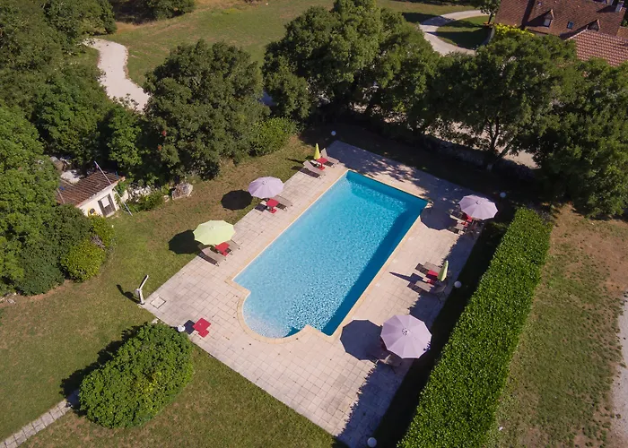 Logis Hotels - Le Belvedere - Hotel 2 Etoiles Et Restaurant