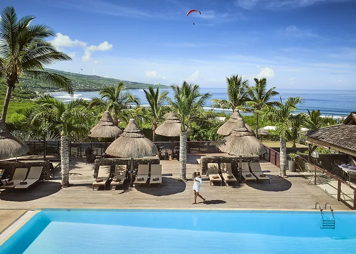 Iloha Seaview Hotel