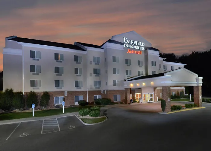 Fairfield By Marriott Inn & Suites Roanoke Hollins I-81