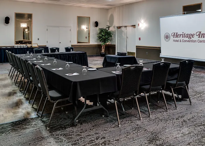 Heritage Inn Hotel & Convention Centre - Pincher Creek