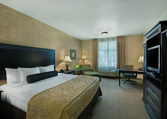 Oxford Suites Boise