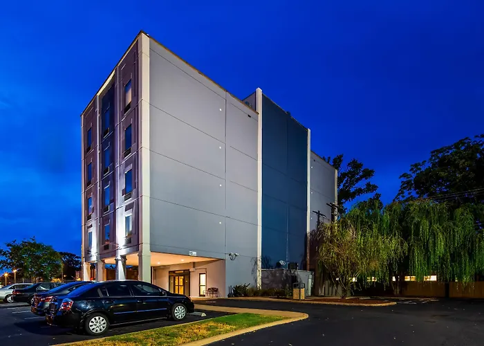 Best Western Gen X Inn
