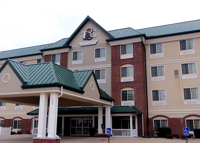 Town & Country Inn And Suites