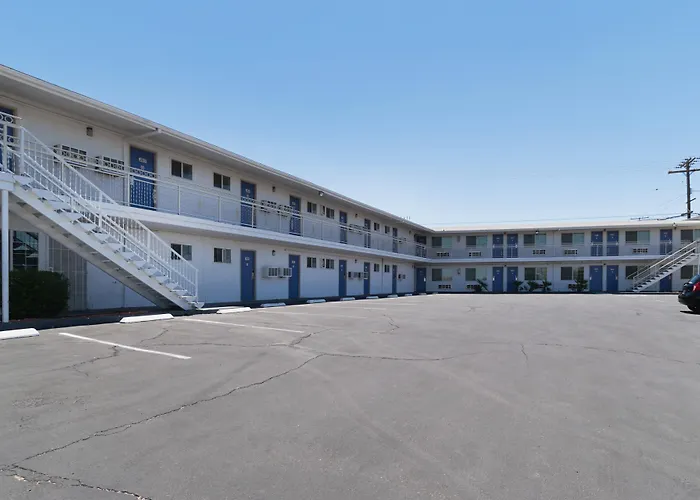 Motel 6-Barstow, Ca - Route 66
