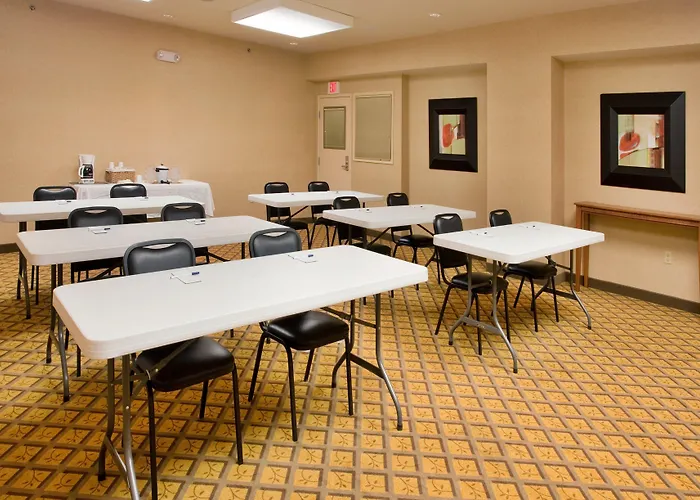 Candlewood Suites Springfield By Ihg