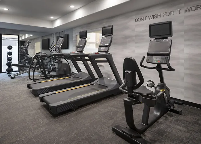 Fairfield By Marriott Inn & Suites Fresno Riverpark