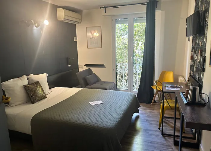 Hotel Brasserie L'Escale A Bergerac