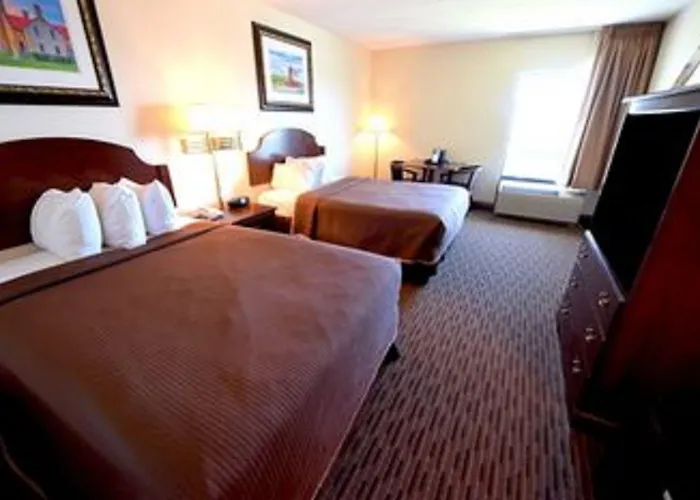 Waterfront Inn Mackinaw City