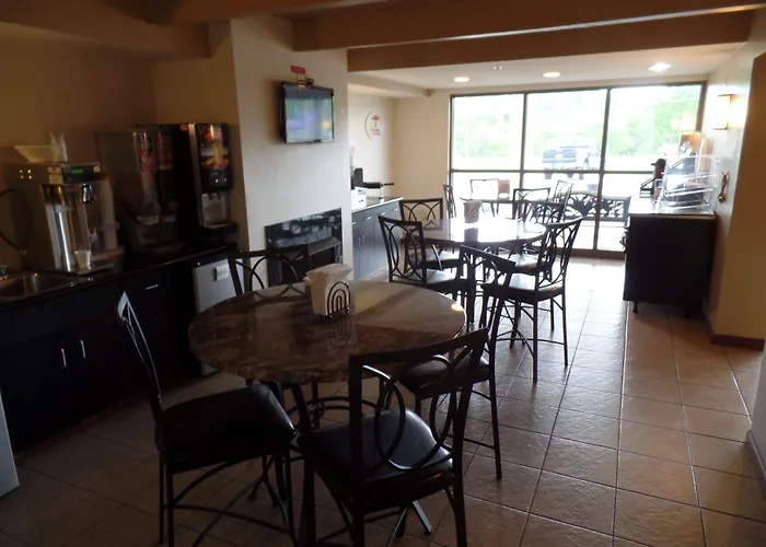 Super 8 By Wyndham Beaver Falls