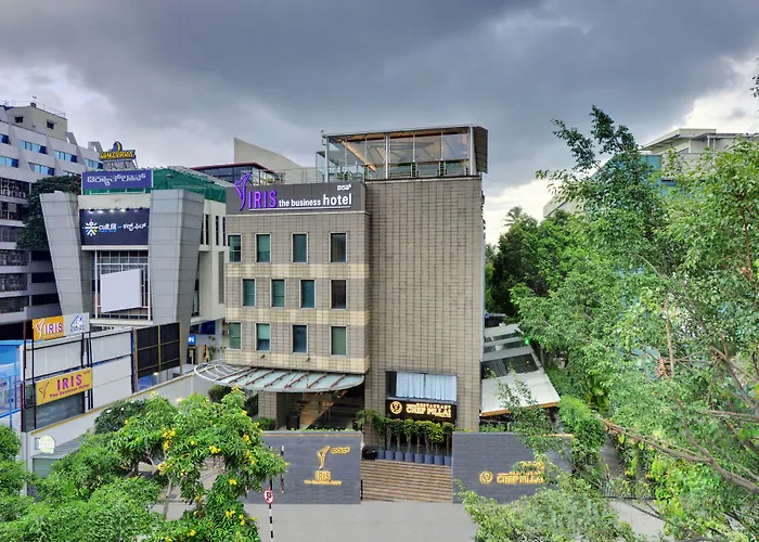 Iris The Business Hotel