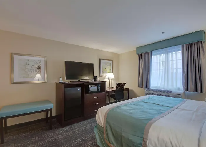 Best Western Hampshire Inn&Suites