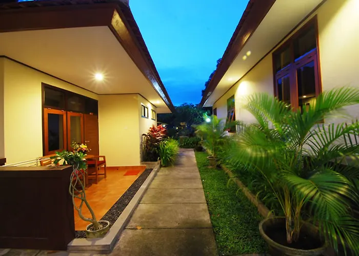 Yulia Beach Inn Kuta
