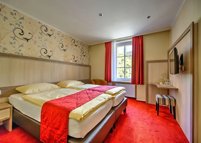 Hotel Du Commerce - Restaurant La Table De Clervaux