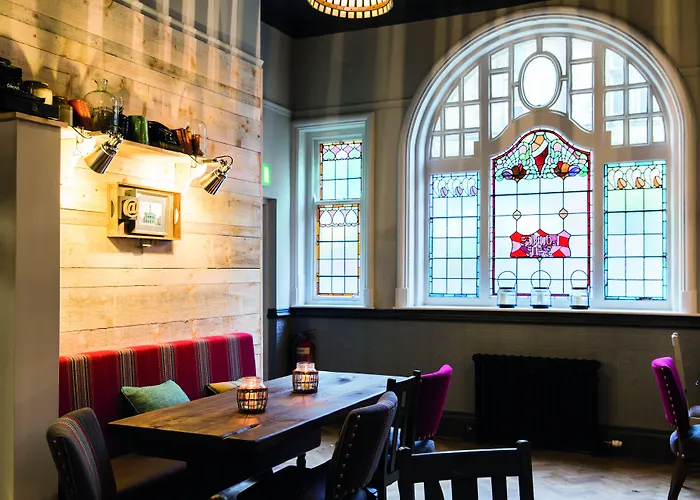 Toll House Inn