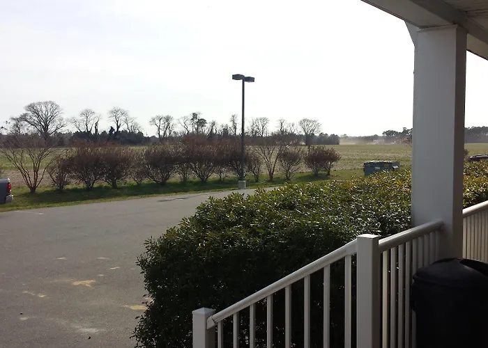 Shore Stay Suites