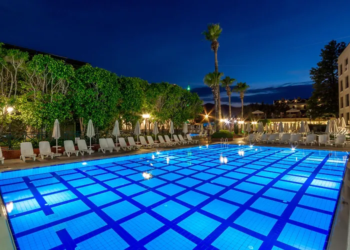 Julian Club Hotel