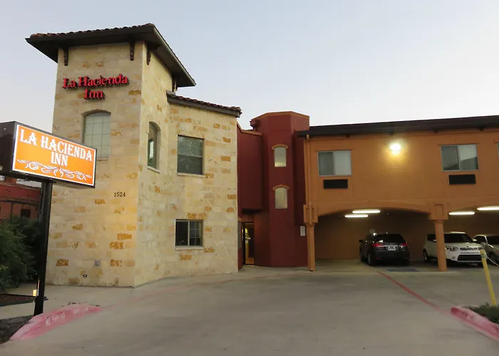 La Hacienda Inn near Alamodome&Riverwalk