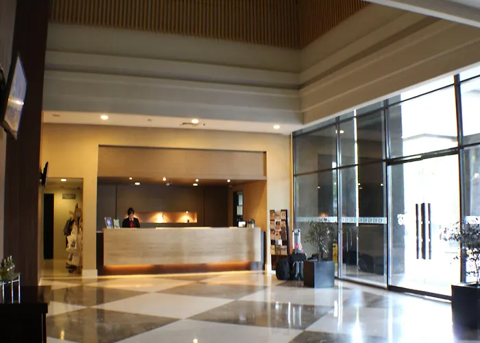 Hotel Santika Pandegiling - Surabaya
