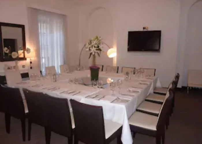 Zuni Restaurant&Boutique Hotel