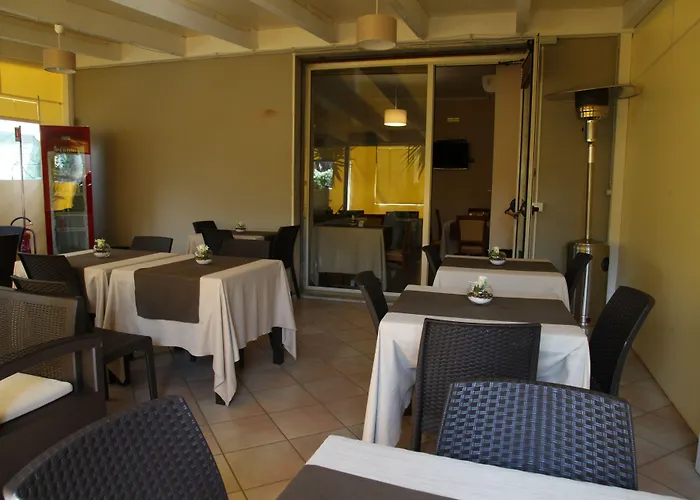 Hotel Sogni D'Oro Airport