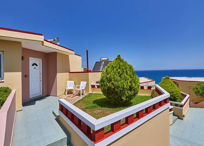 Everest Apartments And Suites