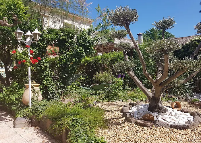 Les Jardins Du Patriarche Hotel