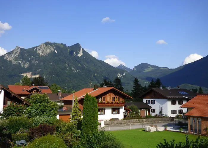 Gasthof Falkenstein - Metzgerei Schwaiger - Flintsbach