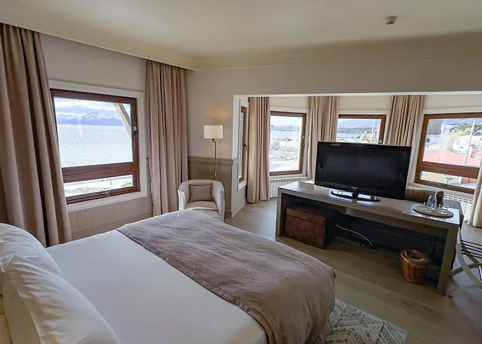 Hotel Costa Australis