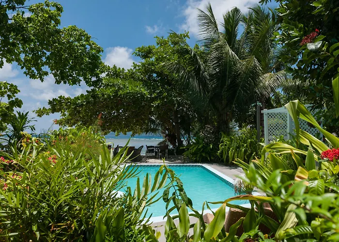 Le Repaire - Boutique Hotel & Restaurant