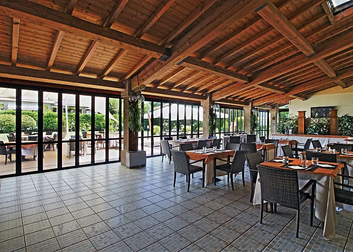 Albergo Della Roccia