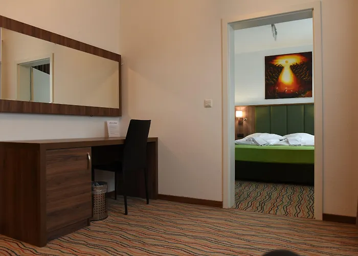 Hotel Olive Inn